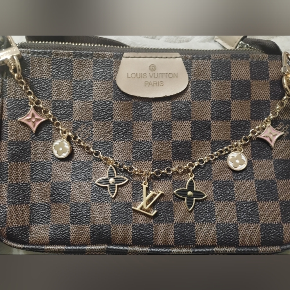 Beautiful Gold Plated Upcycled Bag Chain With Pink White And Black Accents - Picture 5 of 5
